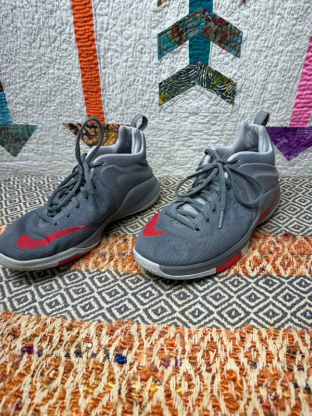 Nike LeBron Zoom Witness Youth Size 6
